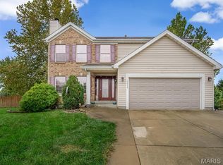 1413 Schwarz Meadow Dr, O'Fallon, IL 62269