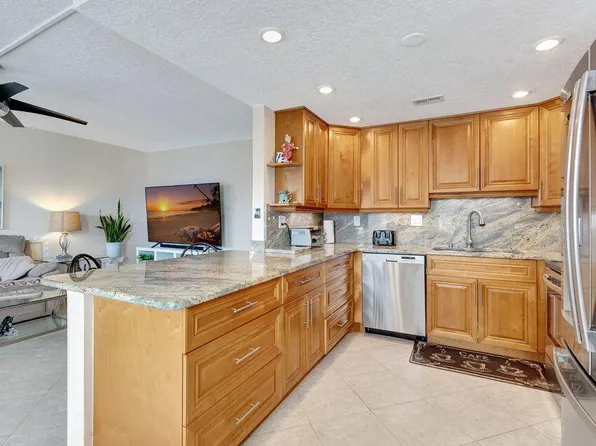 3054 Rexford C, Boca Raton, FL 33434