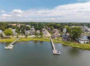 20 Edwin St, Barrington, RI 02806