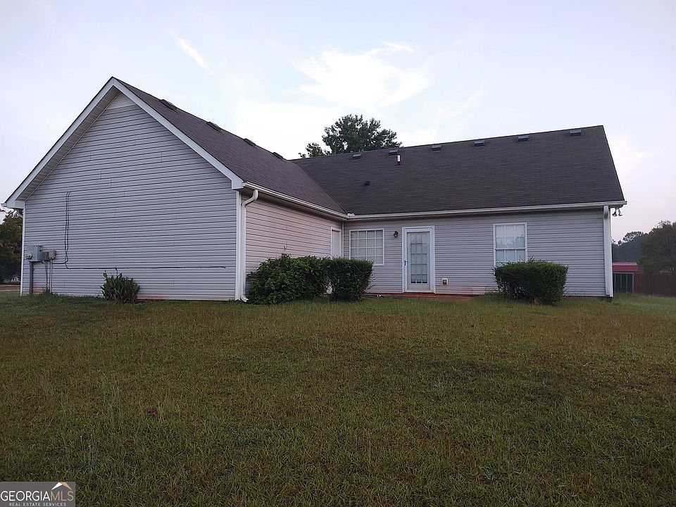 2nd image of 1139 Larkspur Dr
