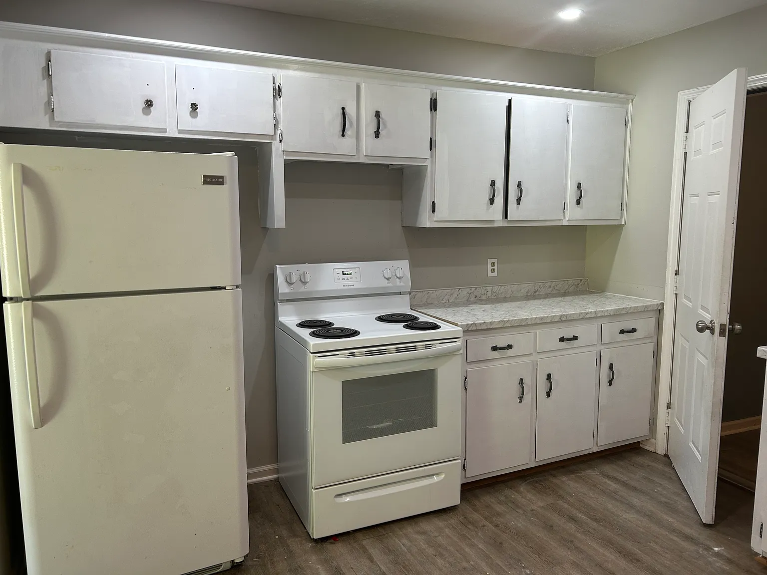 2 bed, 720 sqft, $1,200 — Photo 4