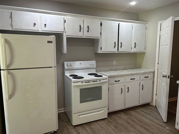 4th image of 310 Indian Mound Rd #B