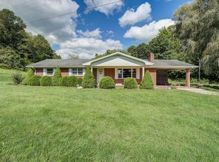 500 Slabtown Rd, Mountain City, TN 37683