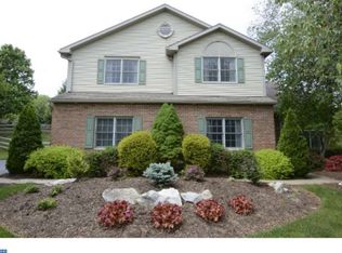 104 Golf Cir, Bernville, PA 19506