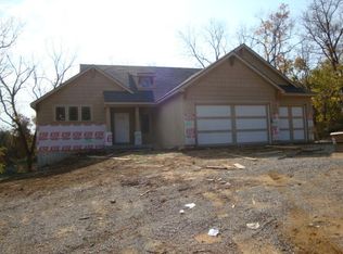 8011 Roberts Rd, Weatherby Lake, MO 64152