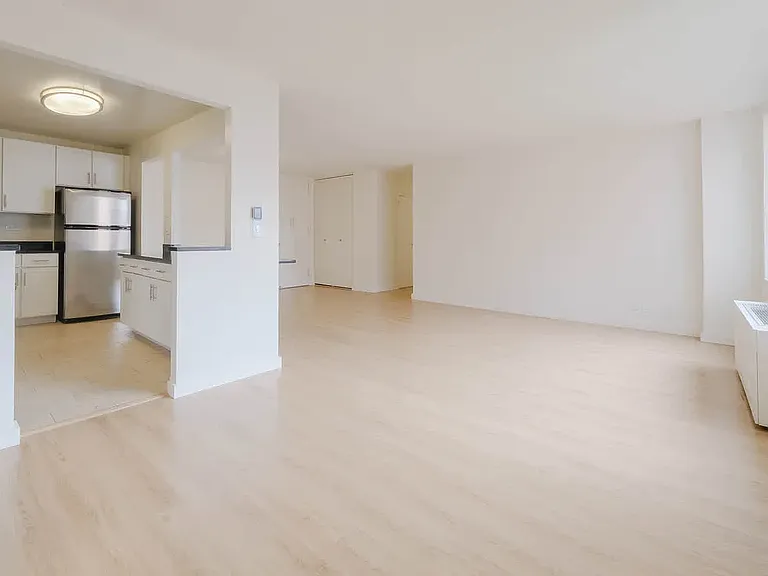 750 Columbus Ave #2F — Photo 59