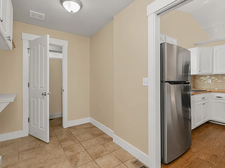 1671 E Kamay Ct — Photo 13