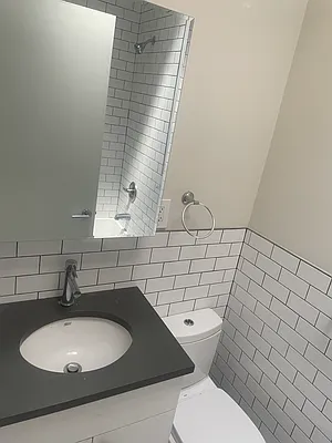 Rented by NorthStar REG LLC | media 19