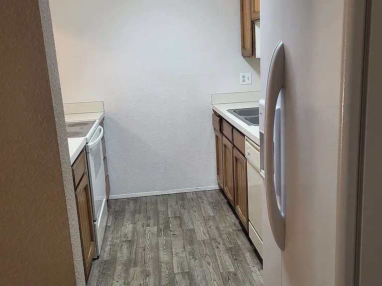 928 Blue Heron Ave NE — Photo 6