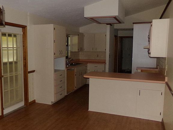 2nd image of 5650 SE 42nd Ave