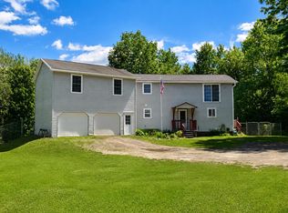 64 Bragg Rd, Detroit, ME 04929