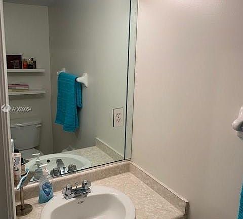 4th image of 120 SW 37th Ave APT 605