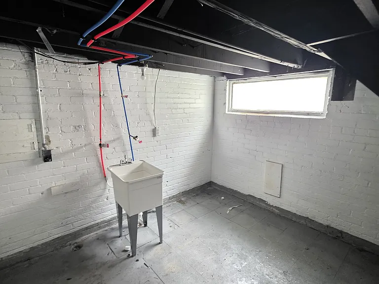 14063 Freeland St — Photo 28