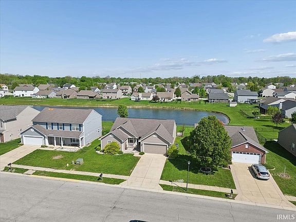 4th image of 916 Zartman Rd