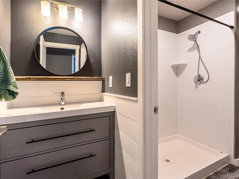 601 Pioneer Hvn — Photo 23