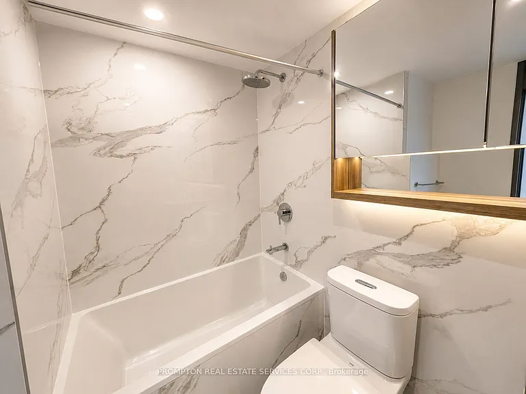 18 Esther Shiner Blvd #1906 — Photo 8