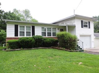 1056 S Gelven Ave, Springfield, MO 65804