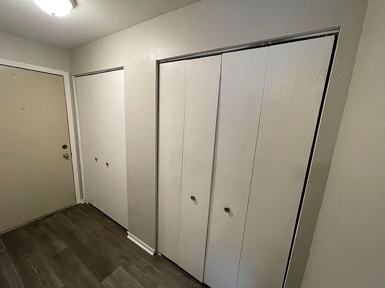 Apple Tree Apartments — Photo 14