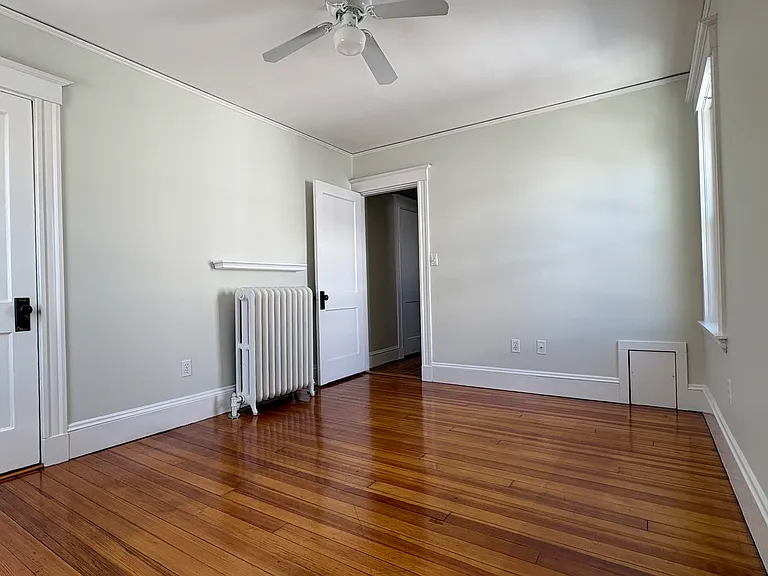 10 Oakland St — Photo 5