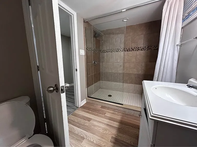 51 Collingdon Dr — Photo 14