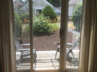 26 Salem Pl, Amherst, MA 01002