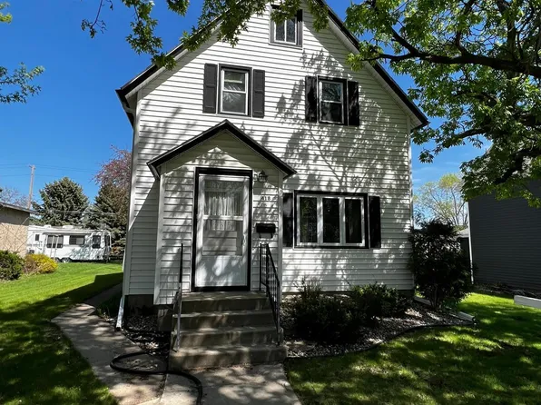 418 7th Ave, Madison, MN 56256