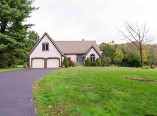 528 Wemple Rd, Glenmont, NY 12077