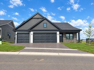 8852 63rd St S, Cottage Grove, MN 55016