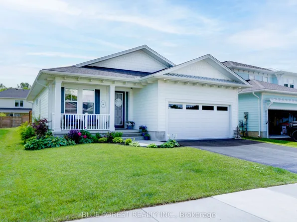 112 Sandcastle Ky, Central Elgin, ON N5L 0B5