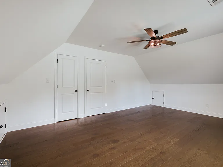 499 Little Oak St — Photo 40