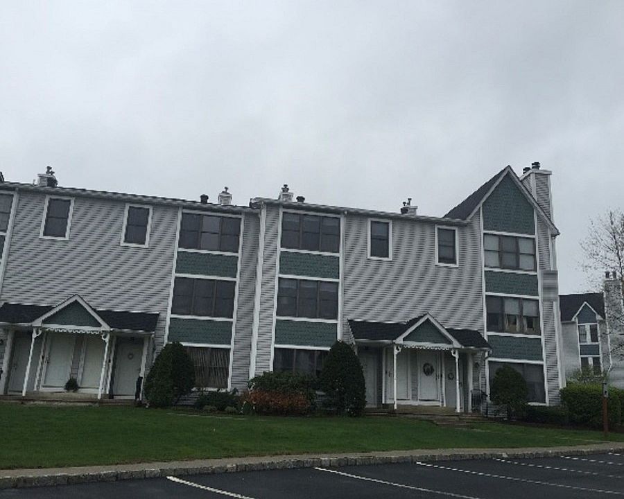 1st image of 100 Heritage Ln #205