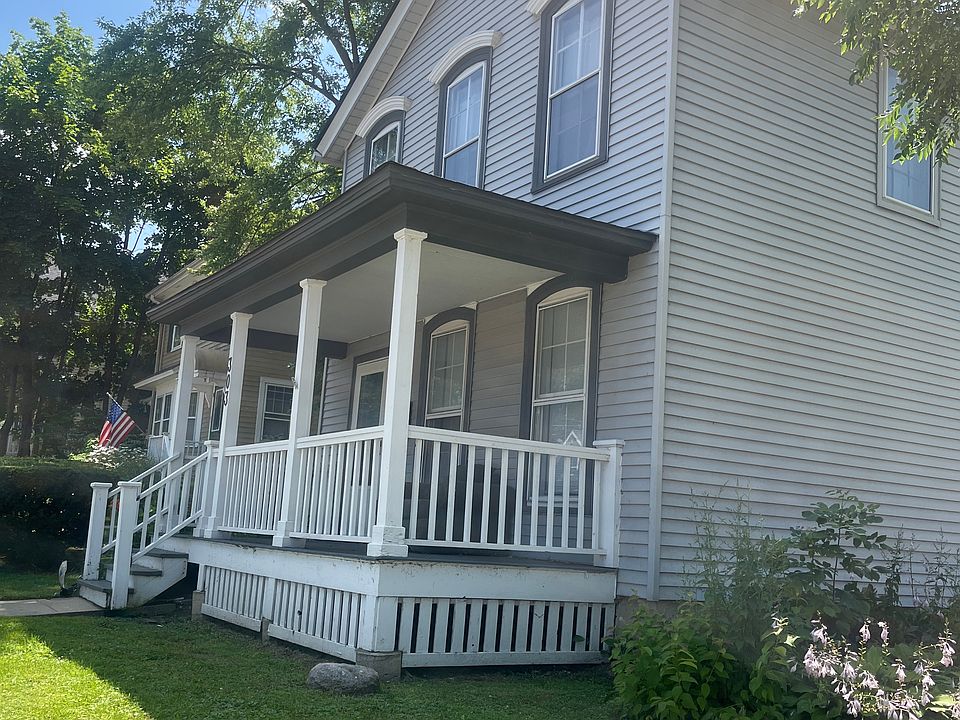 1st image of 303 S 3rd St