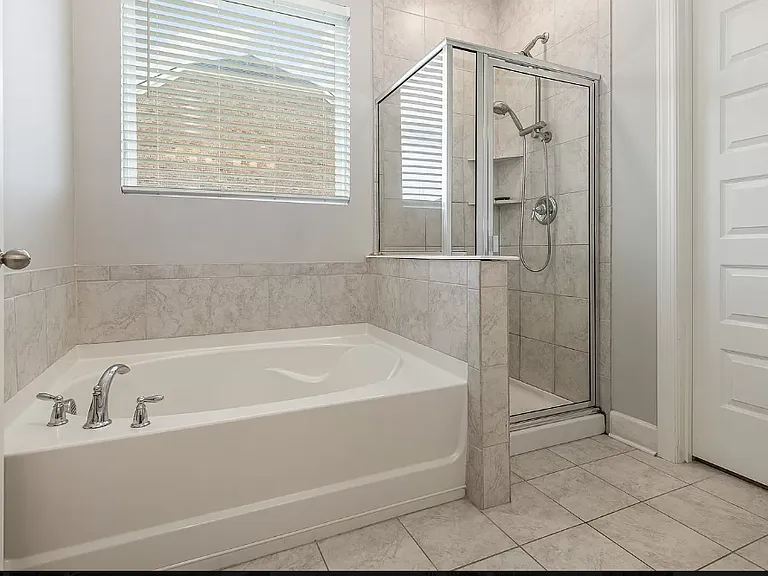 106 Durham Ln — Photo 15