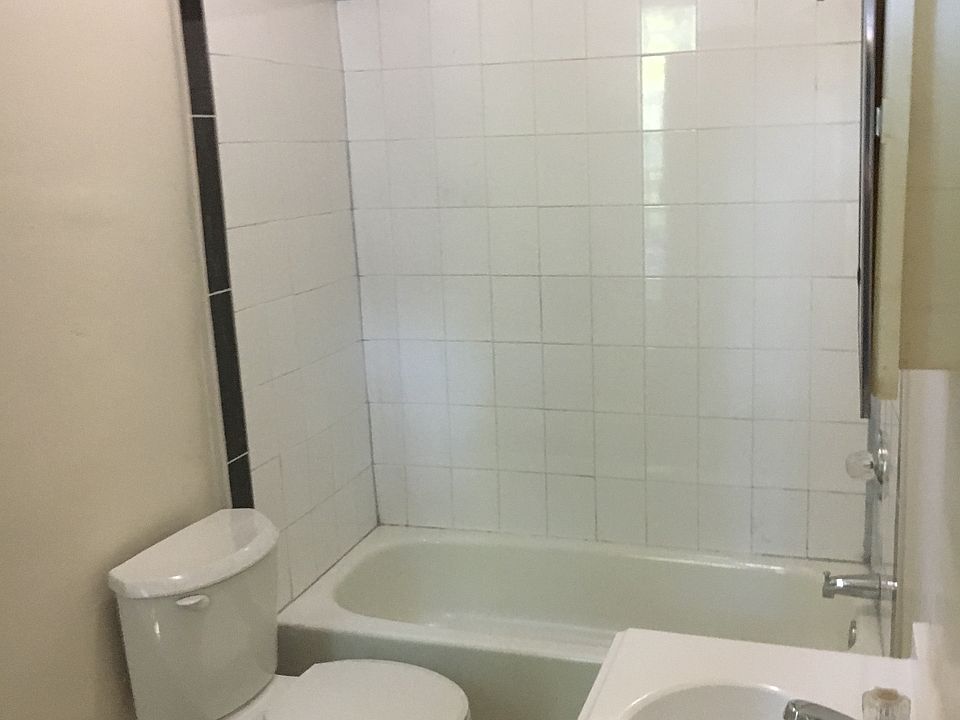 1st image of 1410 S 52nd St #1A