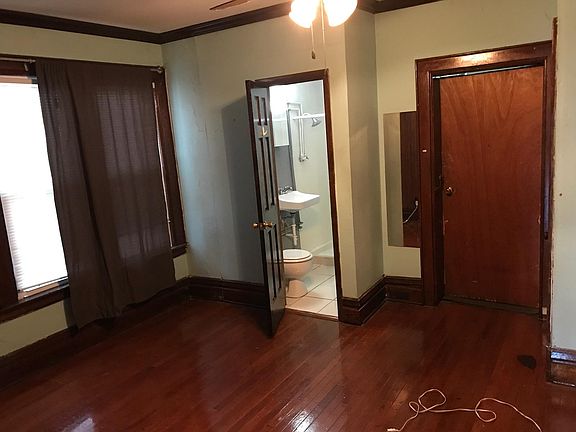 3rd image of 108-110 E 16th Ave