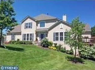 102 McConkey Dr, Washington Crossing, PA 18977