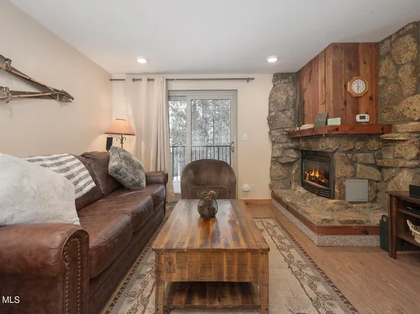 214 GCR 702 #17-102, Winter Park, CO 80482