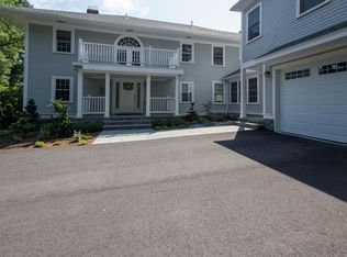 856 Hammond St UNIT 856, Chestnut Hill, MA 02467