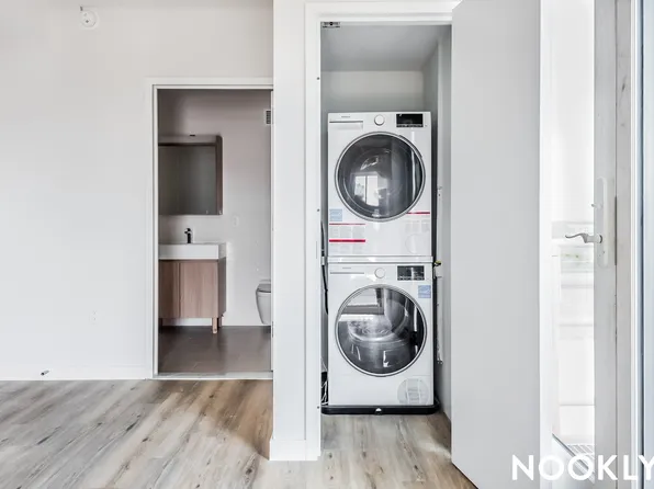 619 Throop Avenue image 19 of 42