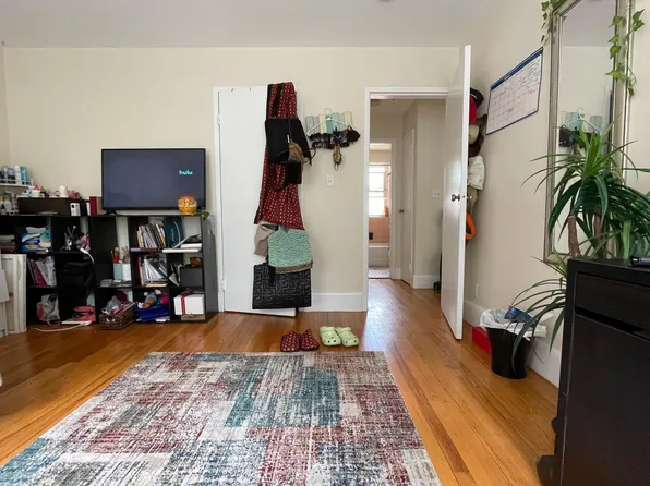 98 Morton St, Jamaica Plain, MA