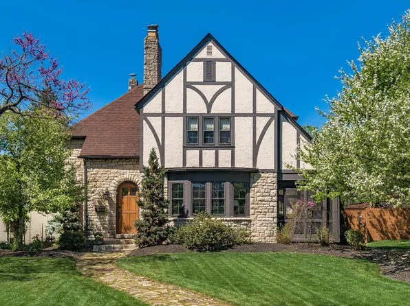 2626 E Broad St, Columbus, OH 43209