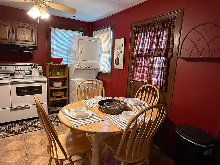 Caudill Rd — Photo 10