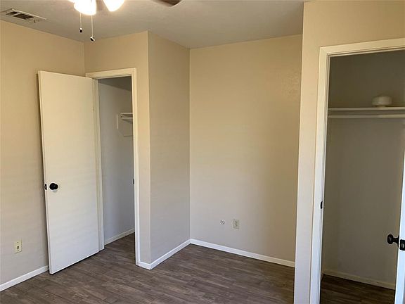 3rd image of 4643 Sausalito Dr