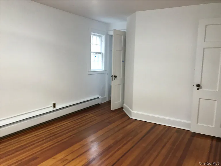 23 Lloyd Harbor Rd — Photo 12
