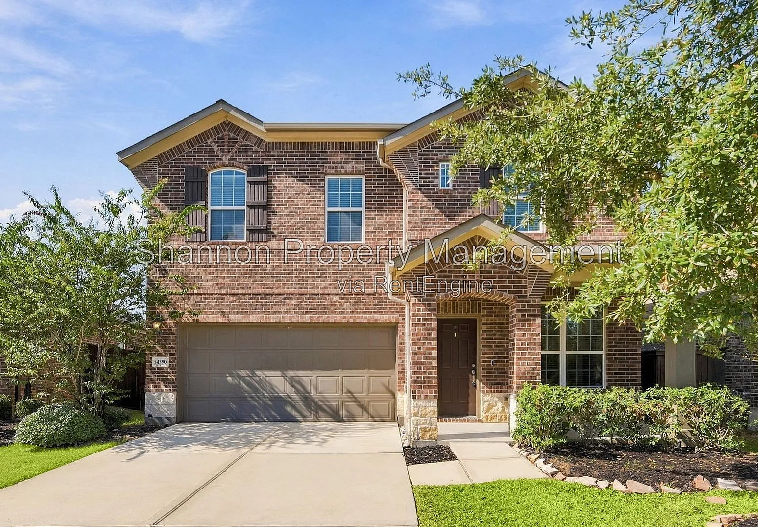 4 bed, 4.0 bath, 2585 sqft, $2,750 — Photo 1