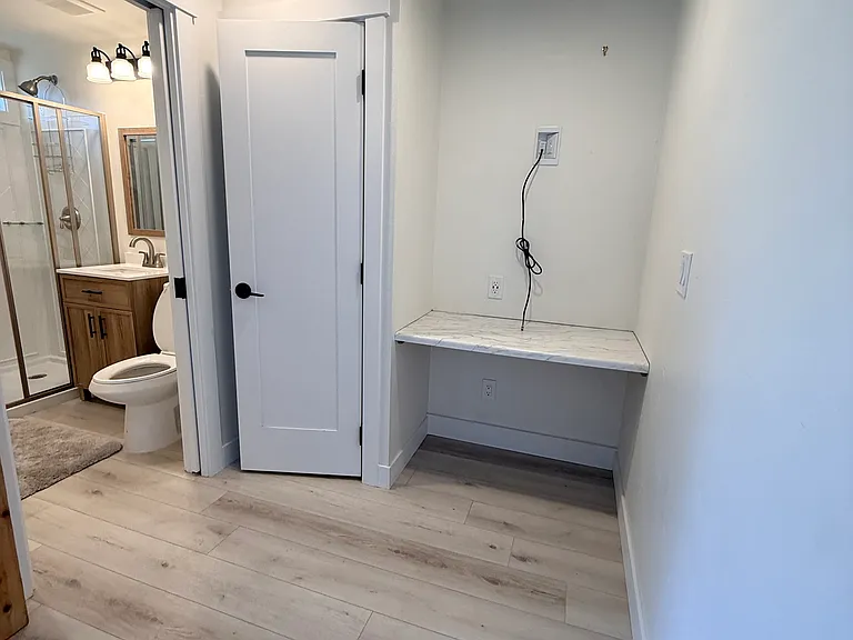 1324 NW Albany Ave #B — Photo 3