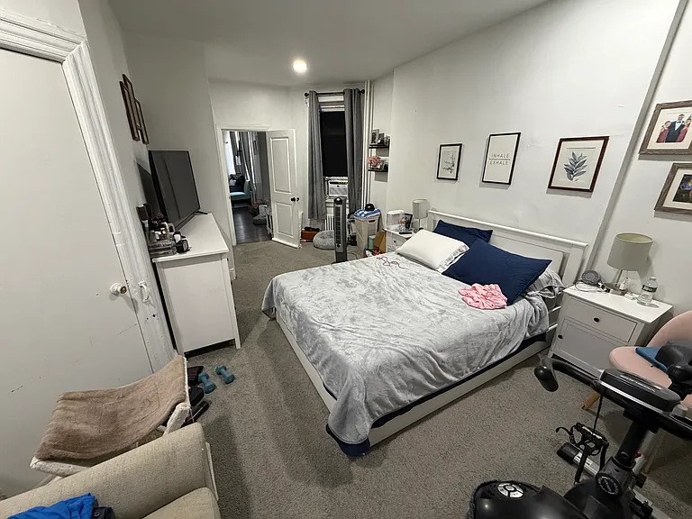 680 Summit Ave #2 — Photo 9
