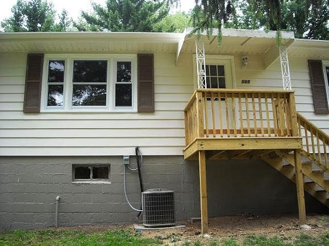 1st image of 595 Owens Ave