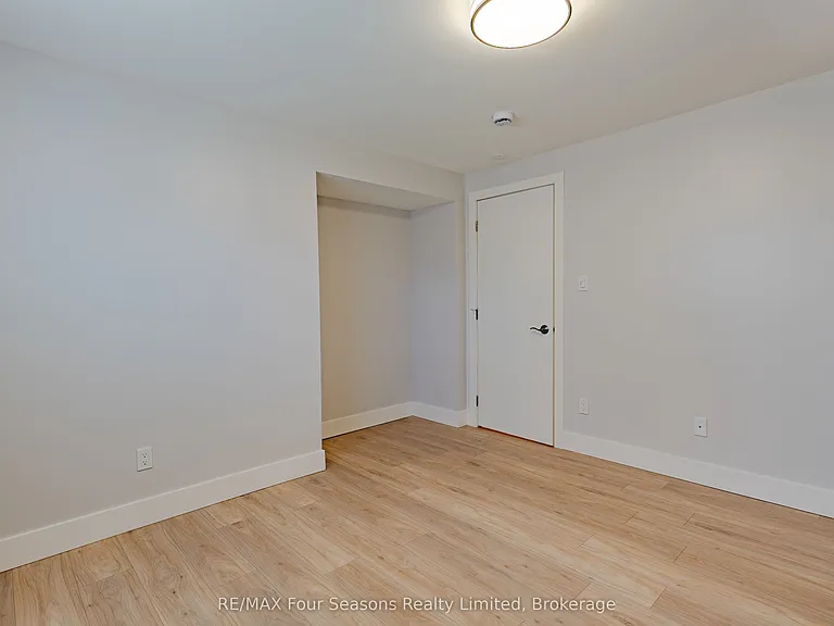 9811 Beachwood Rd — Photo 15