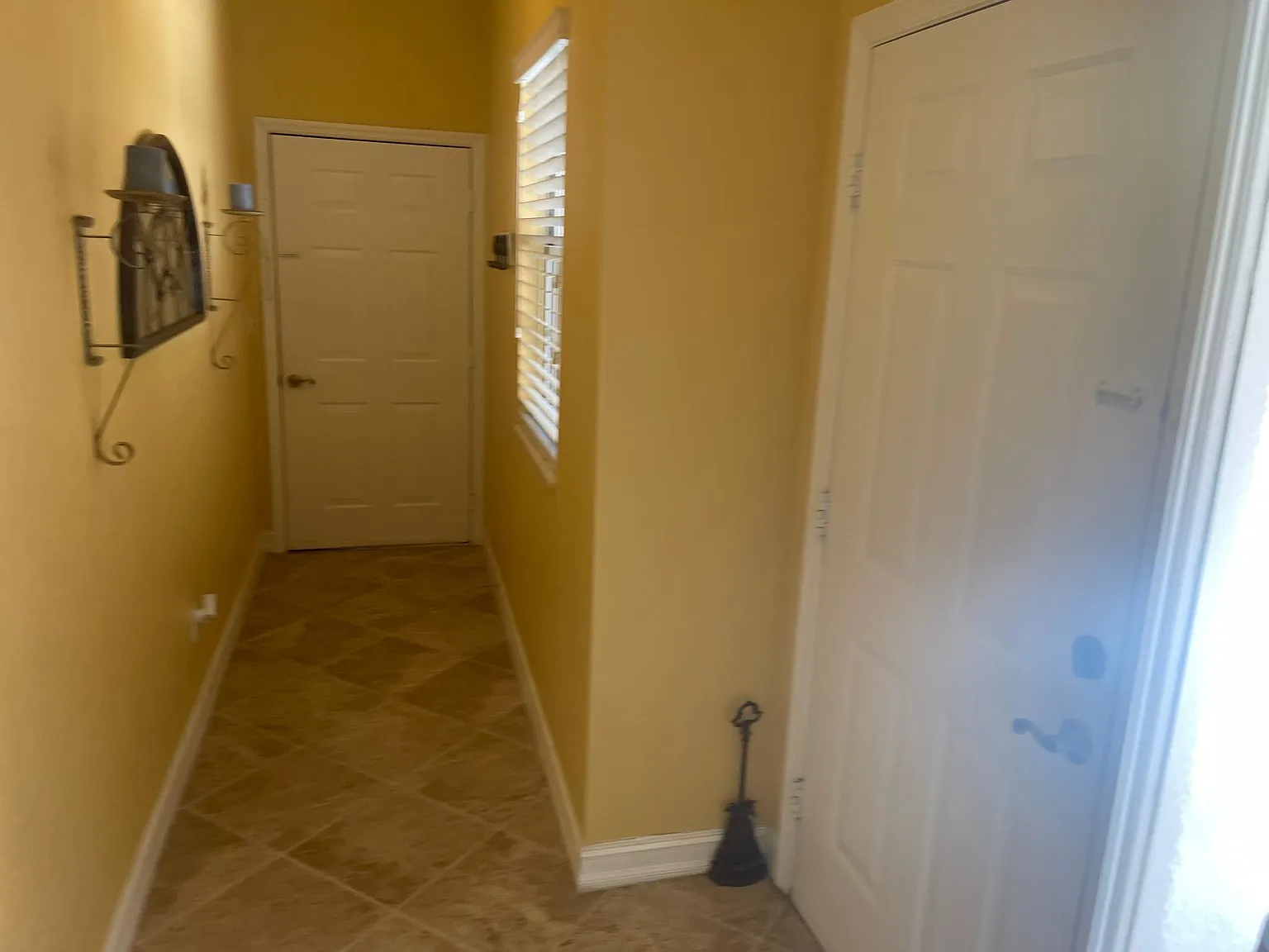 740 Lousia Ln — Photo 2